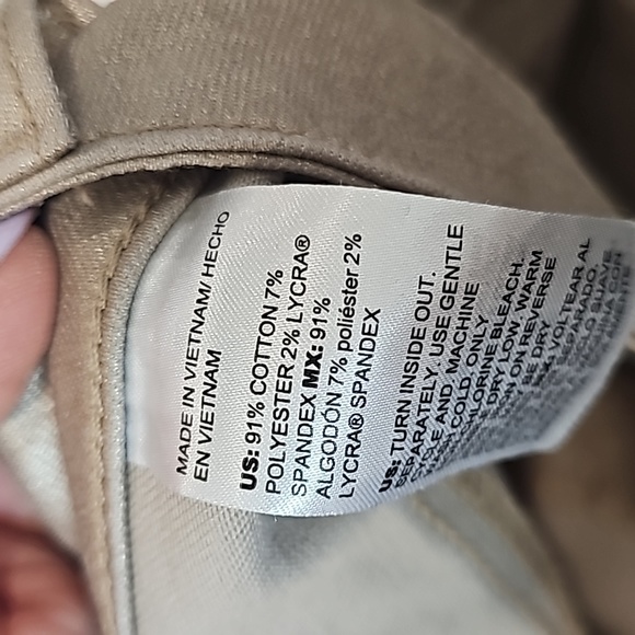 Chicos size 00 gold waxy straight leg jean - Picture 4 of 4